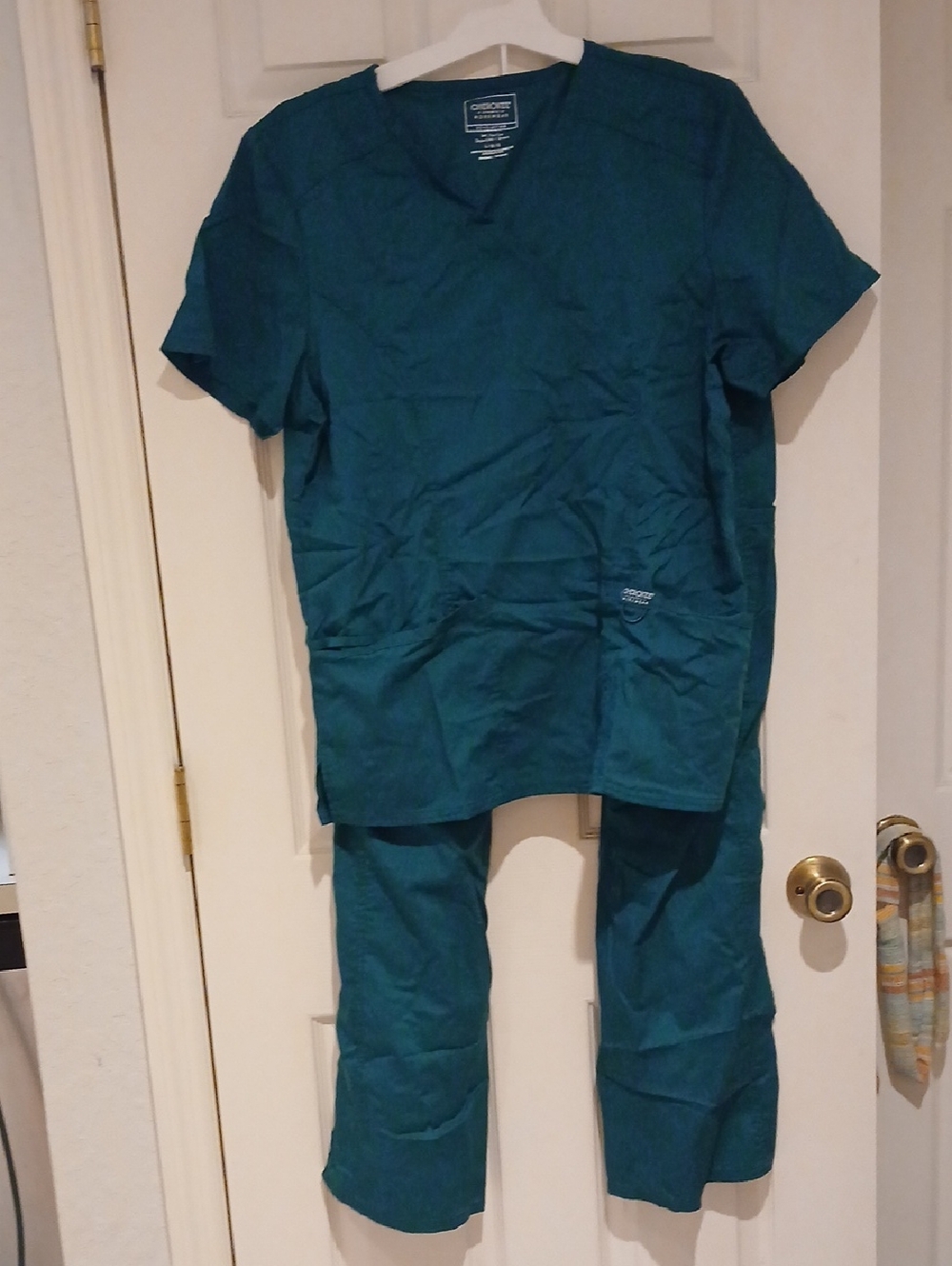 Cherokee Hunter Green Medical Scrub Top with D-Ring Detail